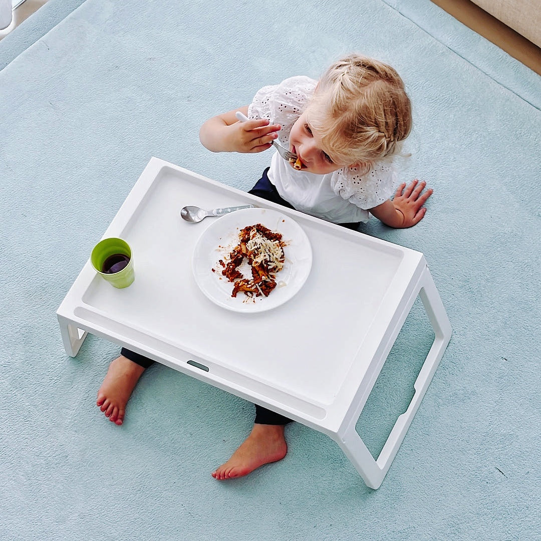 Table de lit multifonction pliante – Confort et praticité à portée de main